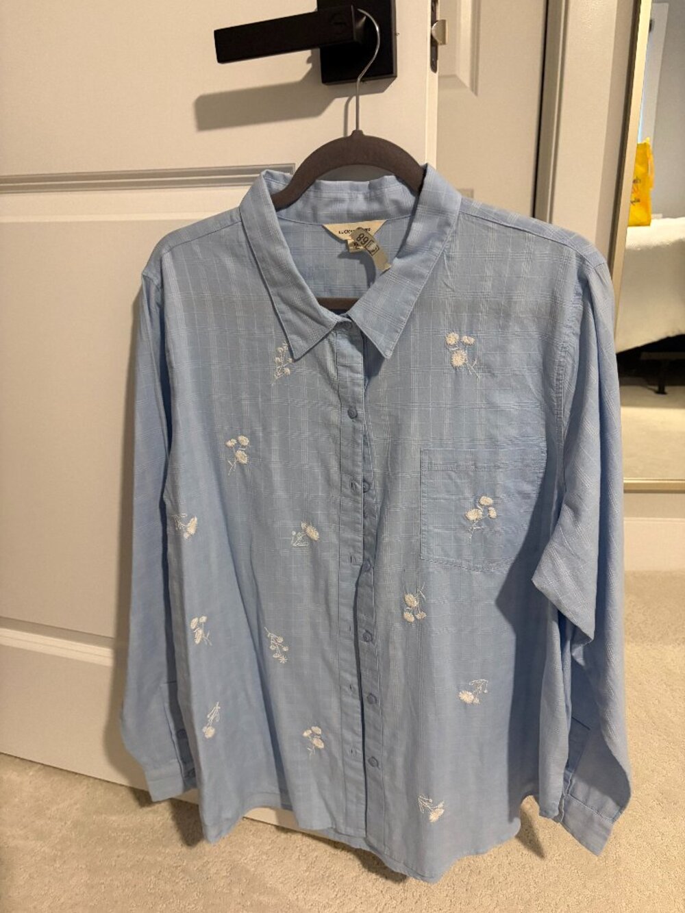 Lucky Brand White and Blue Button Down Shirt Size XL